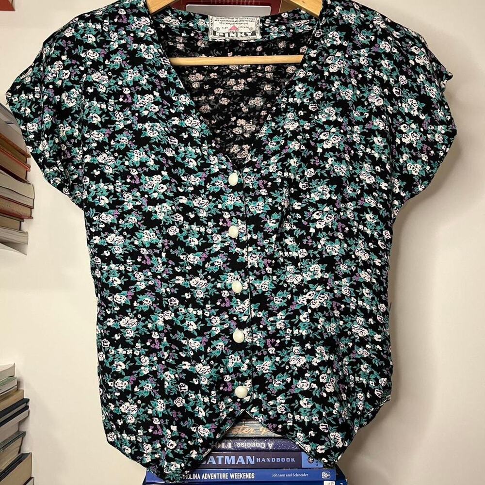 Vintage 90s Pinky Floral print Cropped Blouse with Pearl Buttons Size S